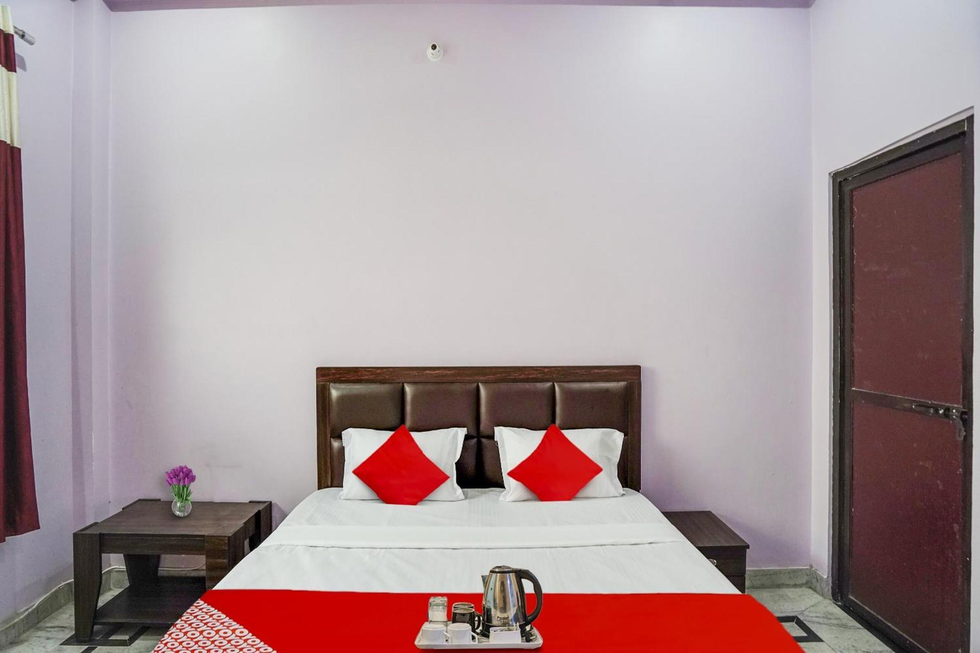 Hotel O Ayurma Inn Chinhat Esterno foto
