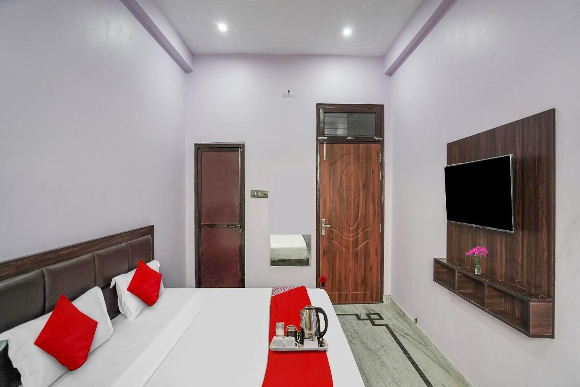 Hotel O Ayurma Inn Chinhat Esterno foto